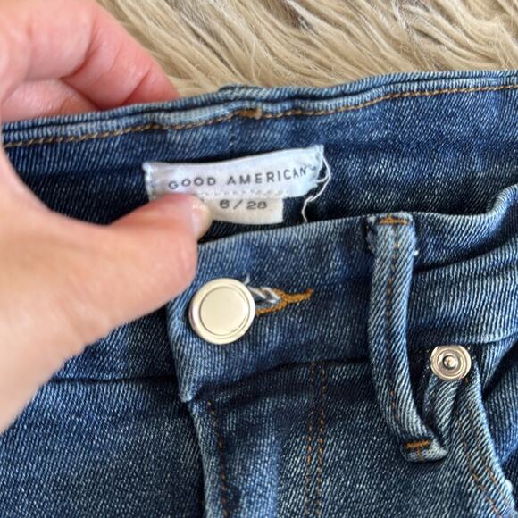 Good American Skinny Jeans Split Hem Indigo Blue Size 28 - Picture 7 of 8